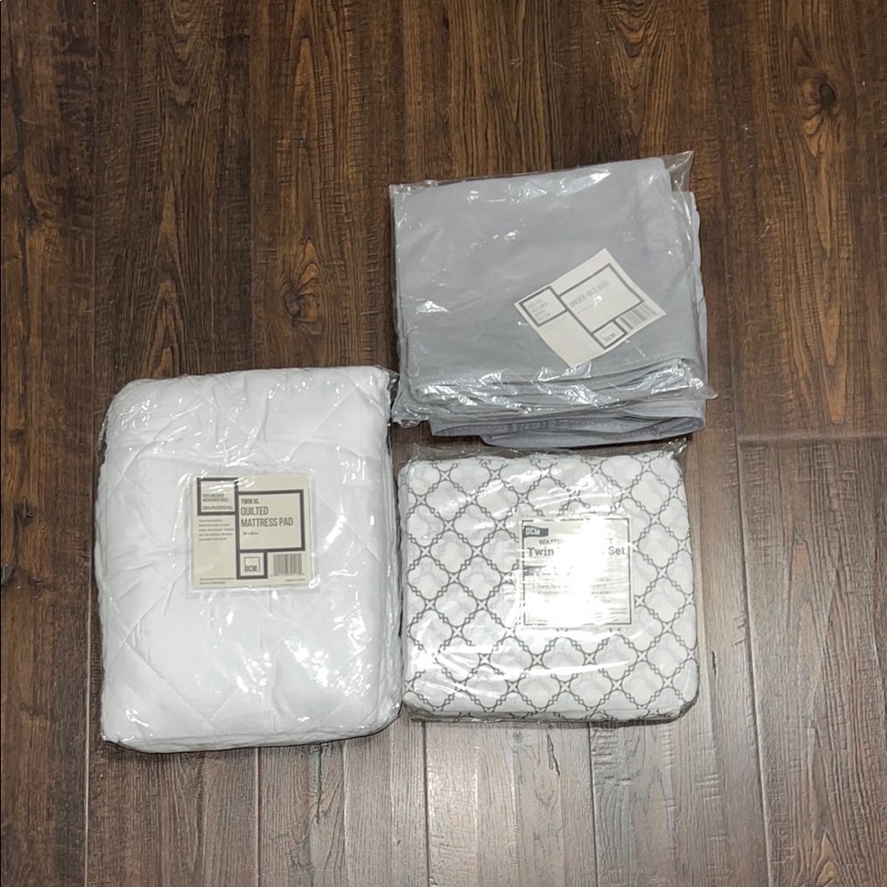 Gray and White Bedding Set
